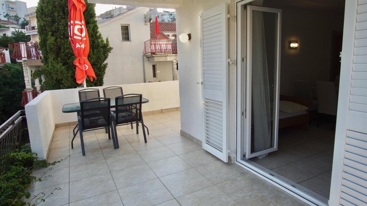 Apartments Victoria Trogir Exterior foto