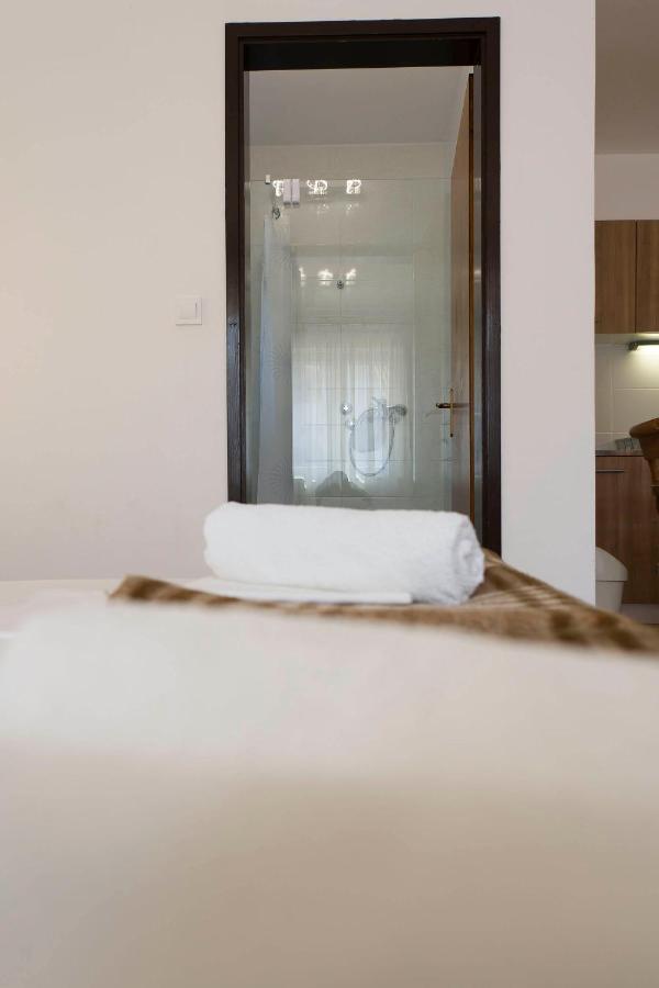 Apartments Victoria Trogir Exterior foto