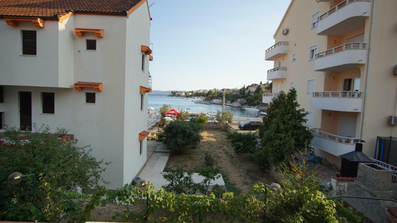 Apartments Victoria Trogir Exterior foto